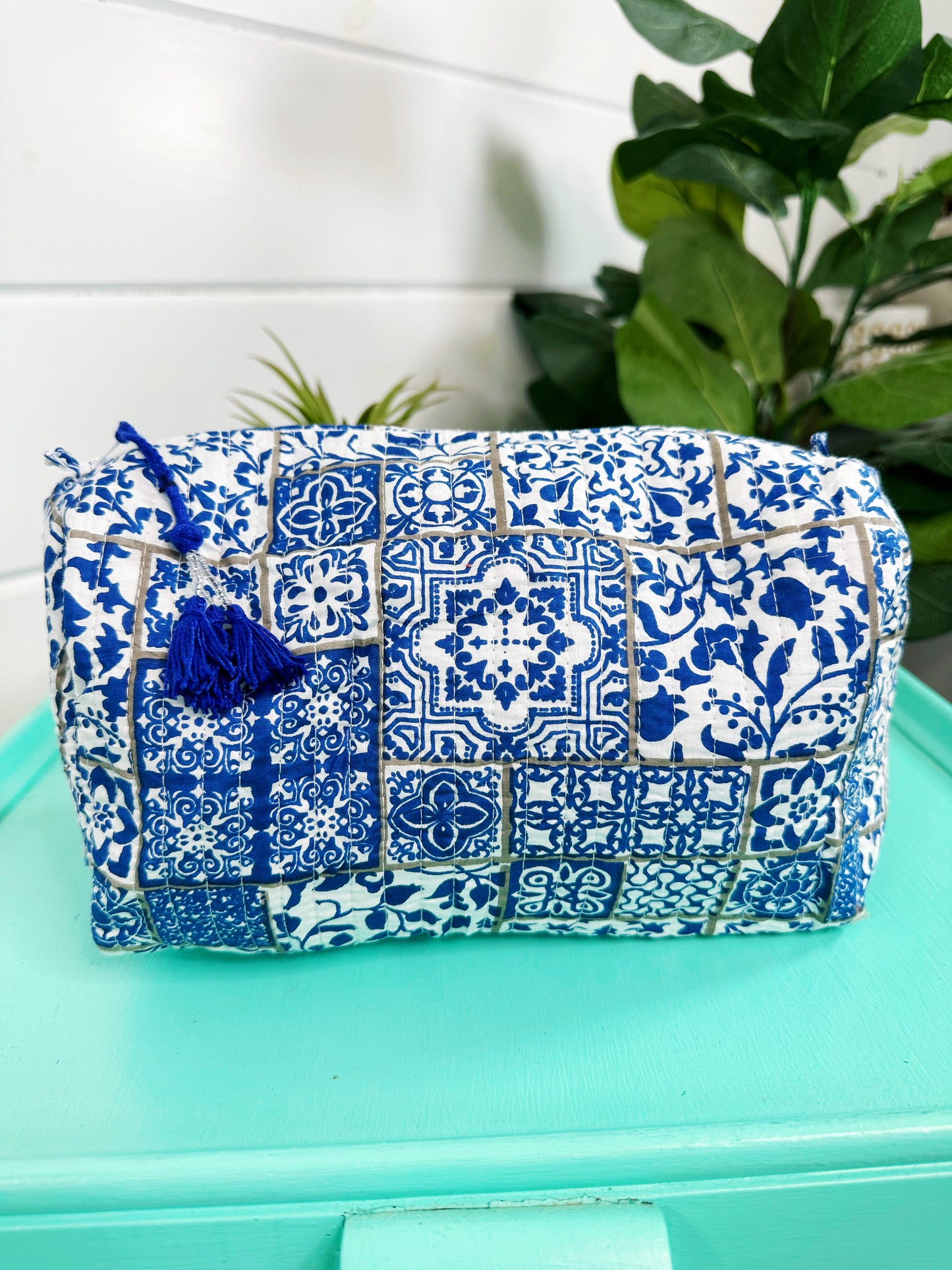 Blue and White Mosaic Print Quilted Makeup Cosmetics Toiletry Bag