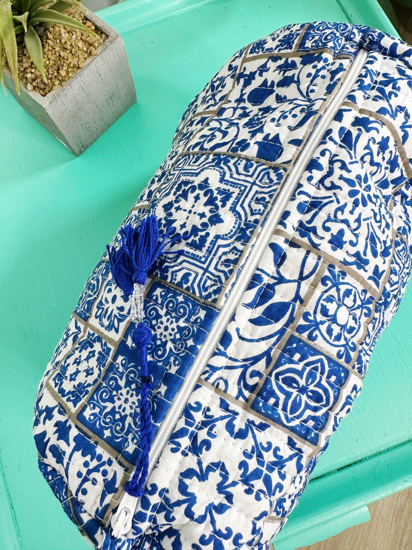 Blue and White Mosaic Print Quilted Makeup Cosmetics Toiletry Bag