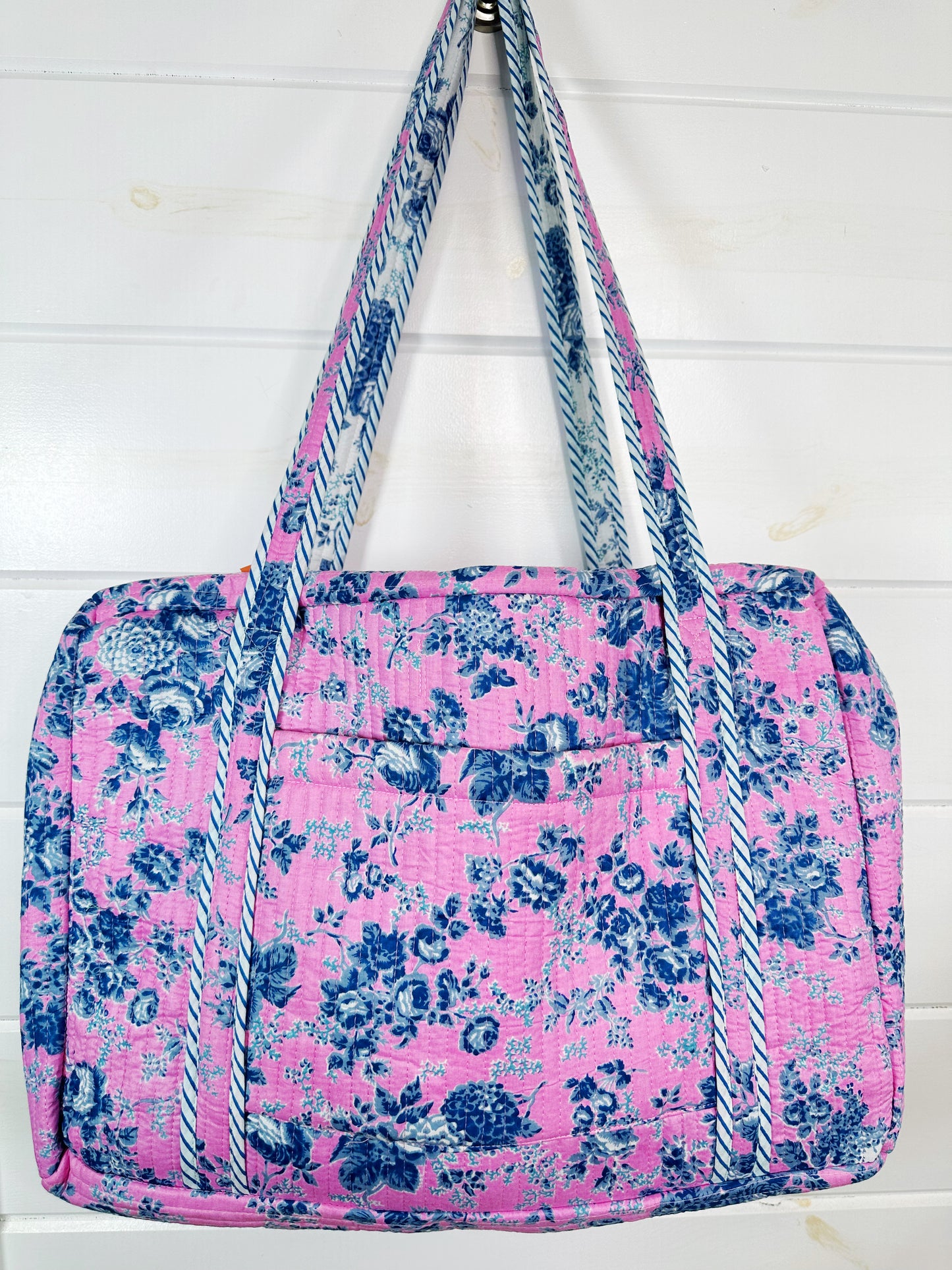 Pink Cottage Floral Print Quilted Weekender Overnight Bag