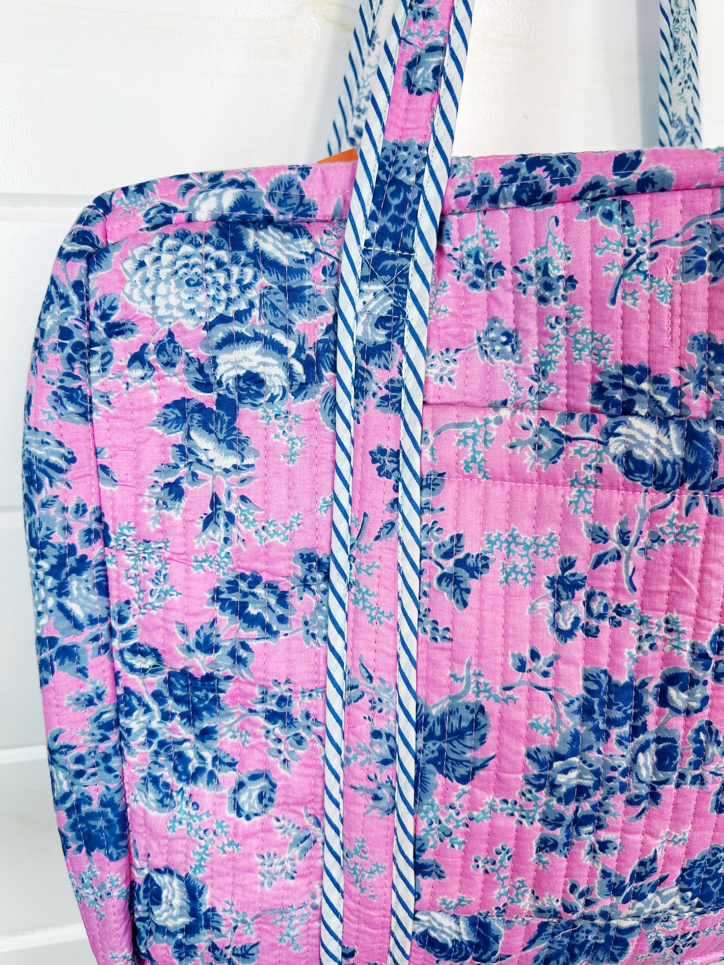Pink Cottage Floral Print Quilted Weekender Overnight Bag