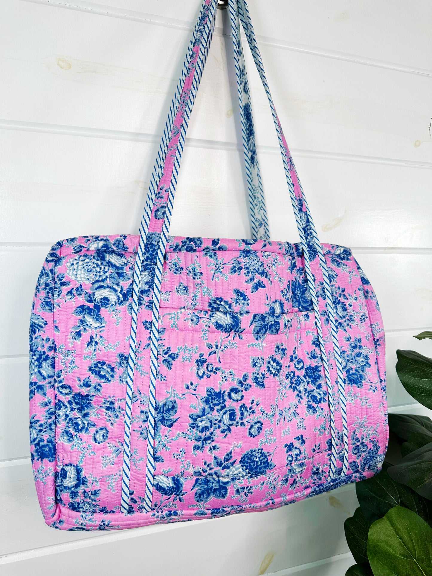 Pink Cottage Floral Print Quilted Weekender Overnight Bag