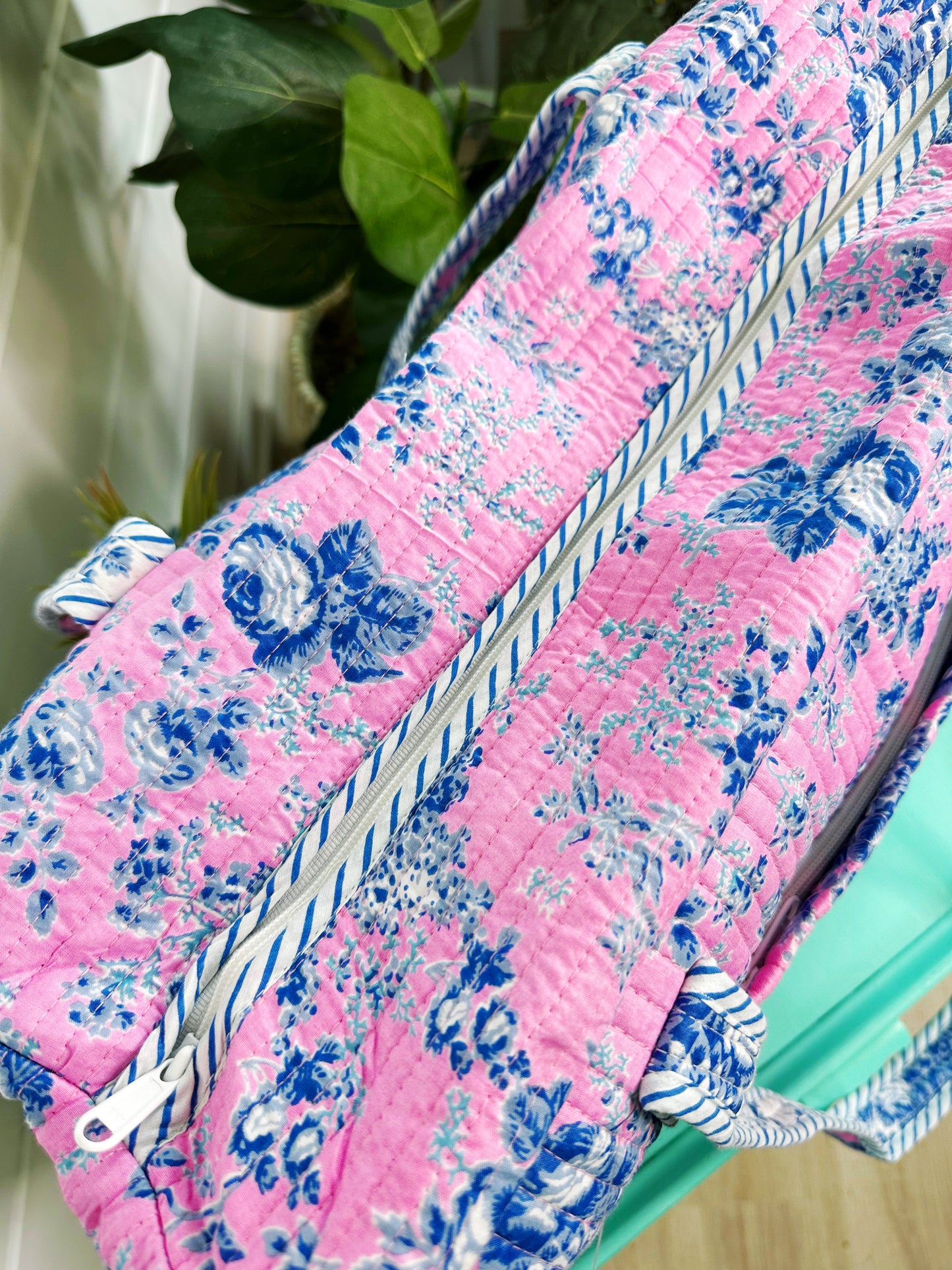 Pink Cottage Floral Print Quilted Weekender Overnight Bag