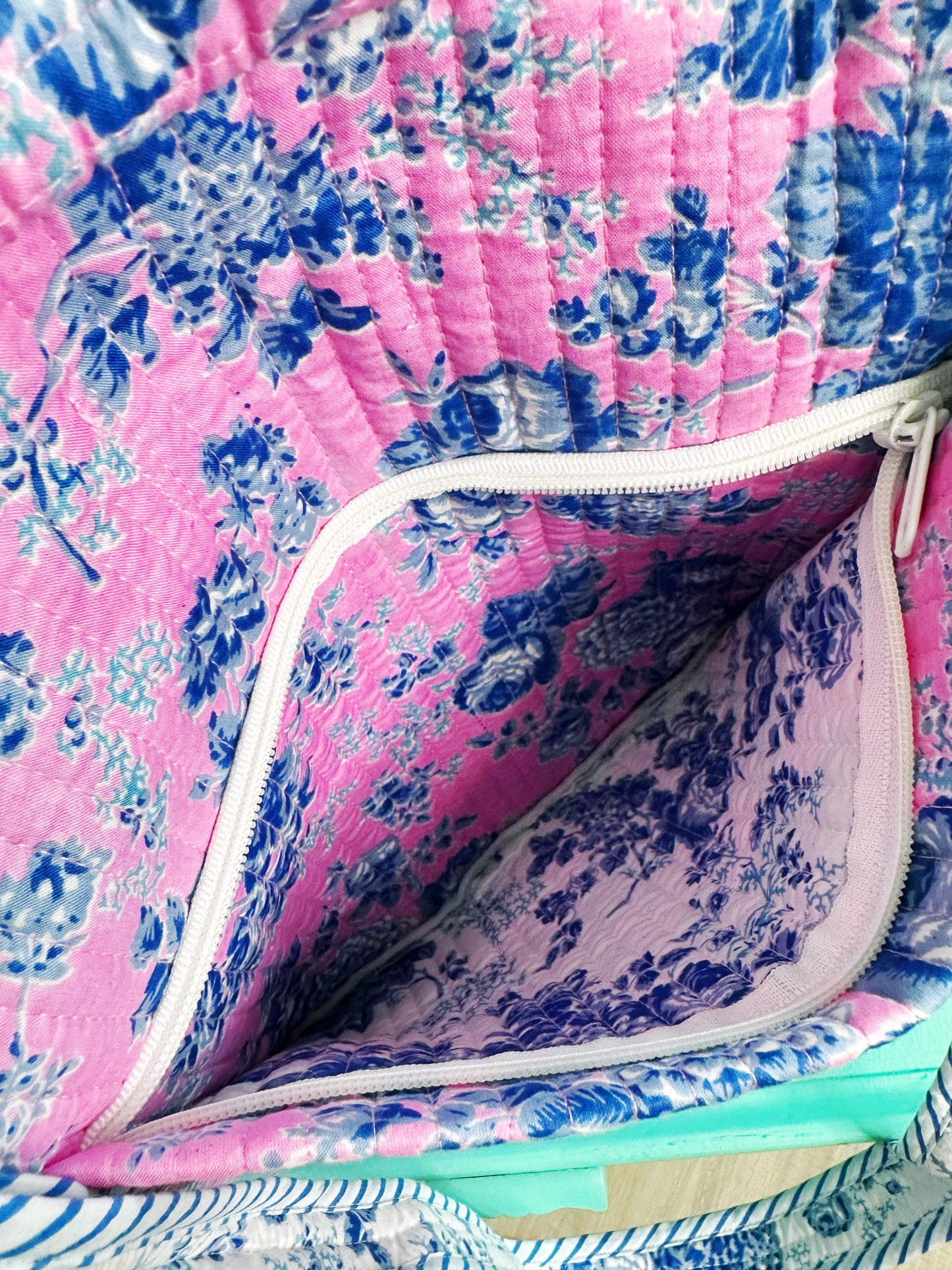 Pink Cottage Floral Print Quilted Weekender Overnight Bag