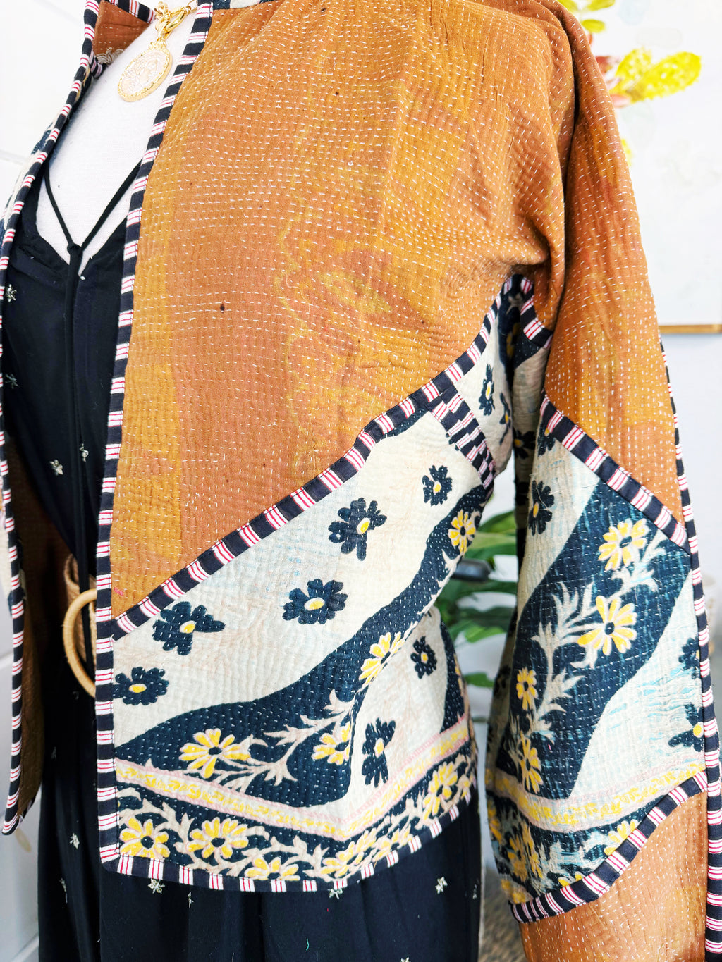 Patchwork Kantha Jacket – Quilted Reversible Blanket Coat