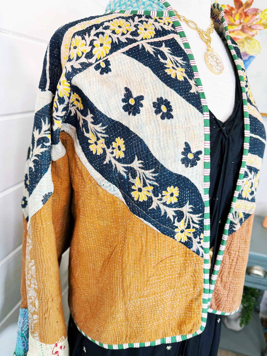 Patchwork Kantha Jacket – Quilted Reversible Blanket Coat