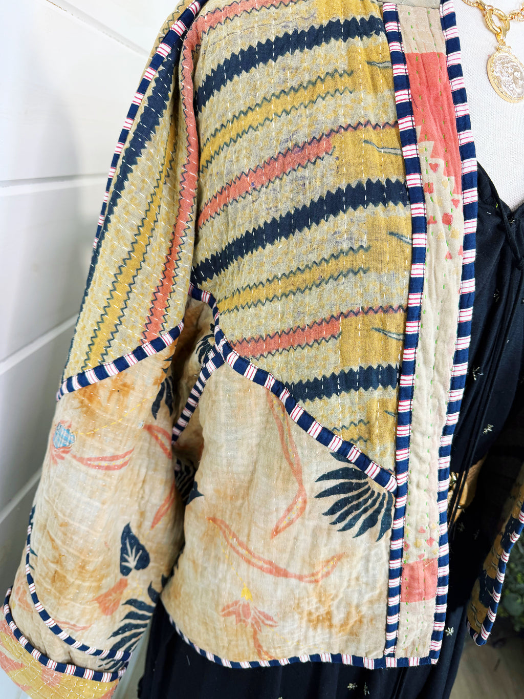Patchwork Kantha Jacket – Quilted Reversible Blanket Coat