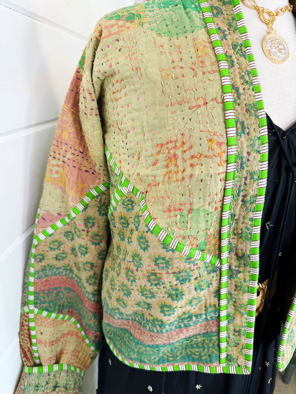 Patchwork Kantha Jacket – Quilted Reversible Blanket Coat