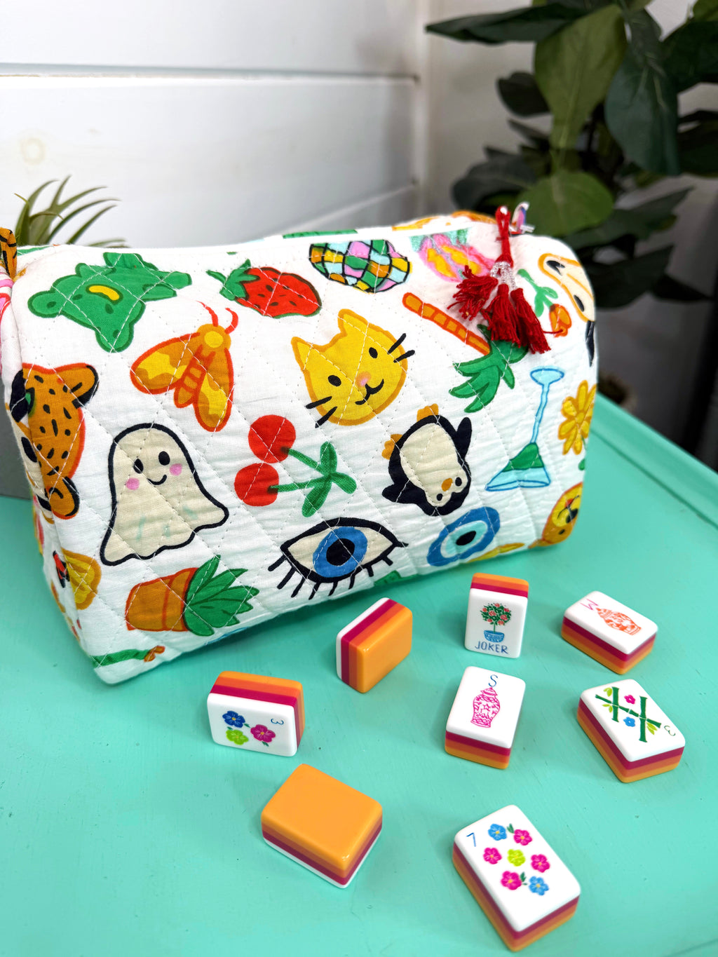 Quilted Makeup Cosmetics Toiletry Bag - Lucky Vibes Print White
