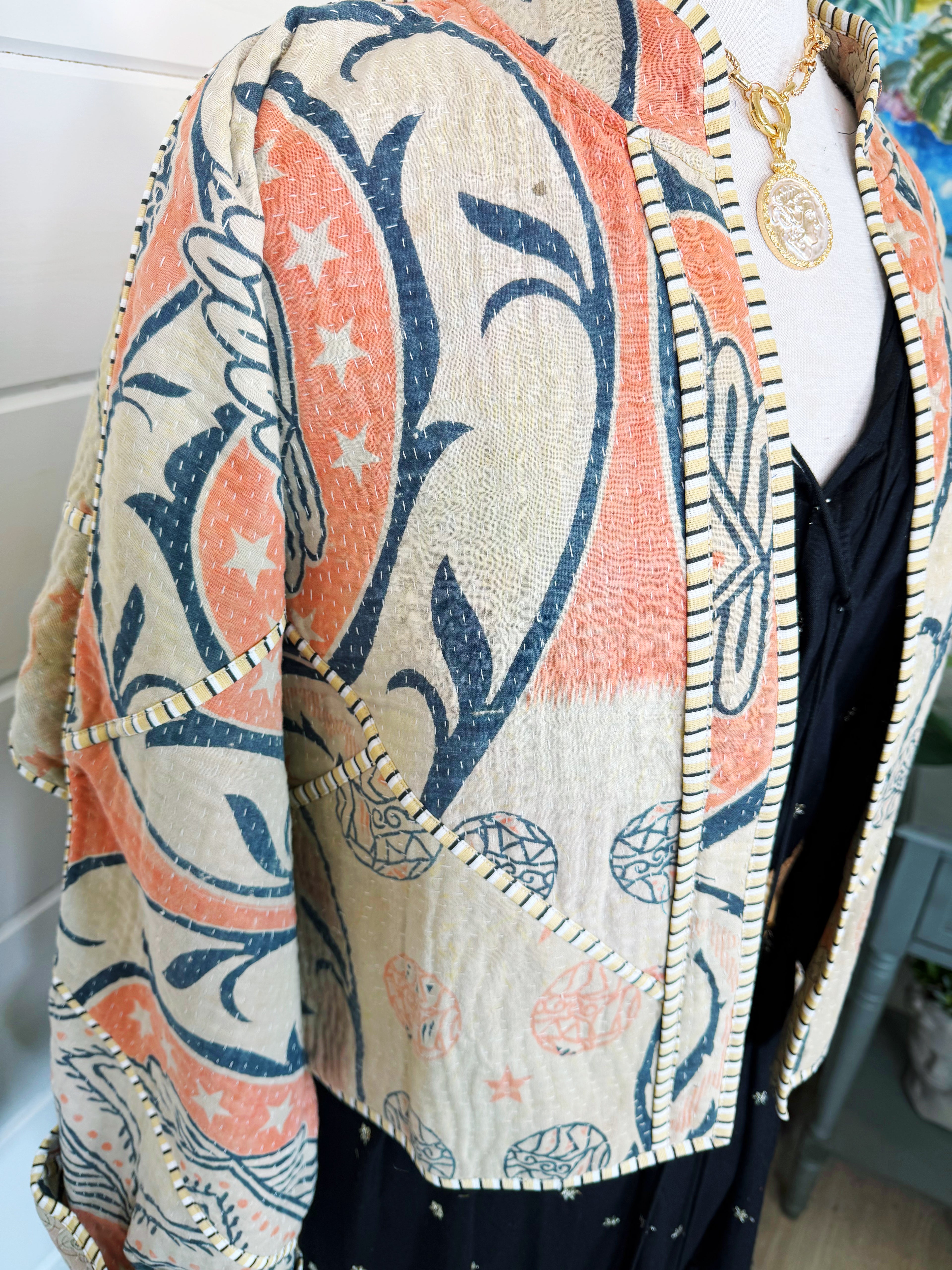 Patchwork Kantha Jacket – Quilted Reversible Blanket Coat