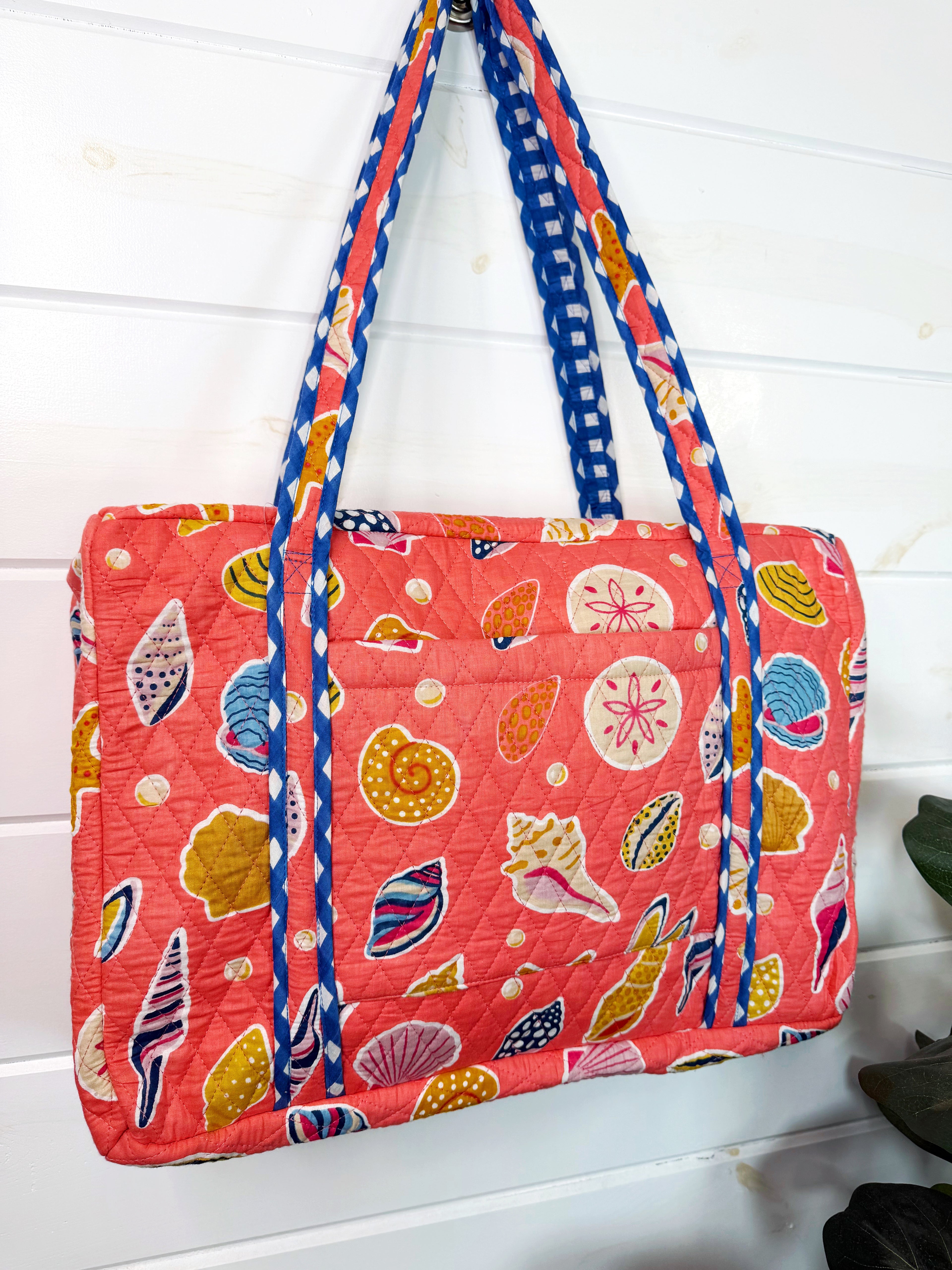Quilted Weekender Overnight Bag - Coral Seashell Print