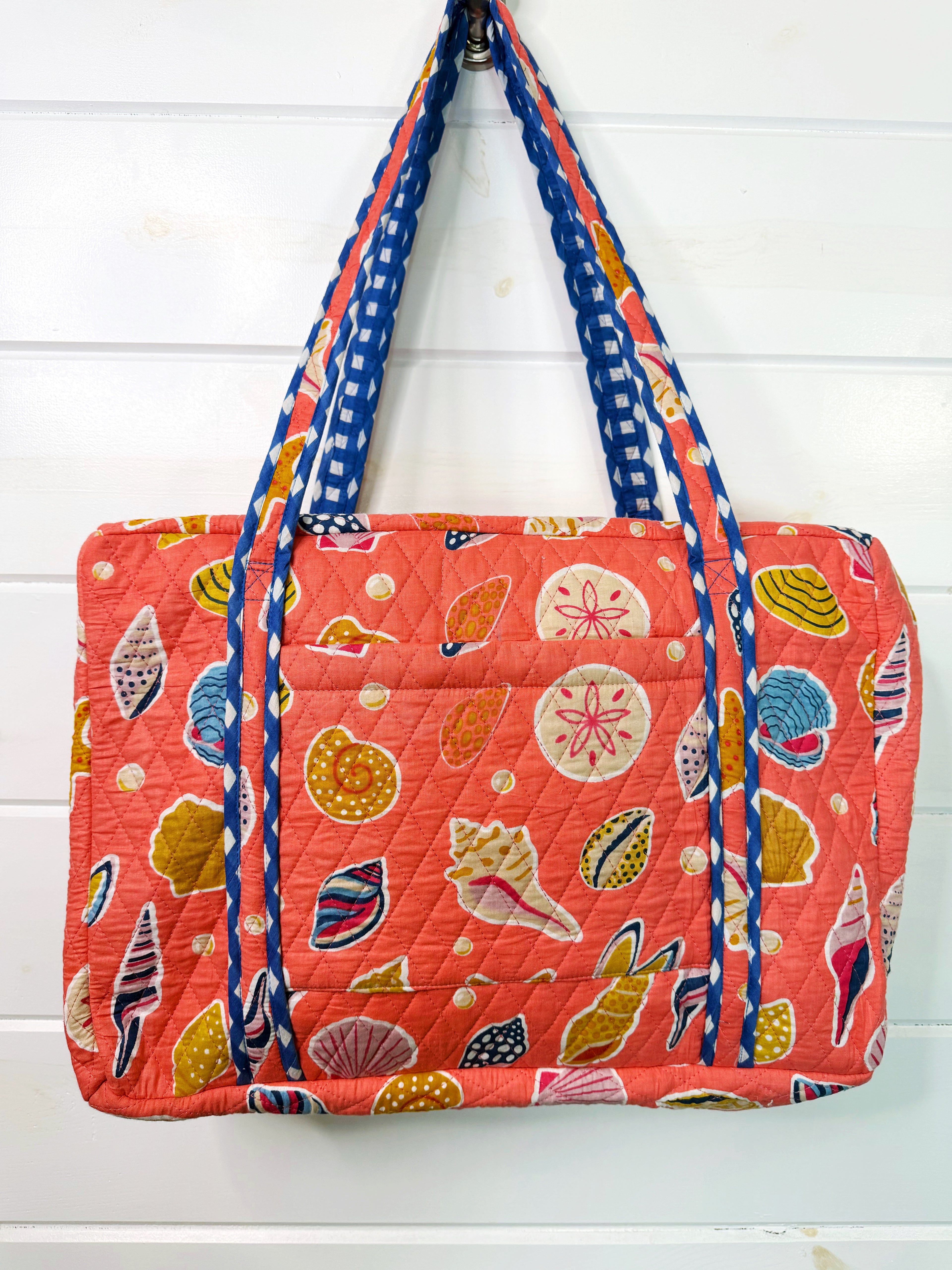 Quilted Weekender Overnight Bag - Coral Seashell Print