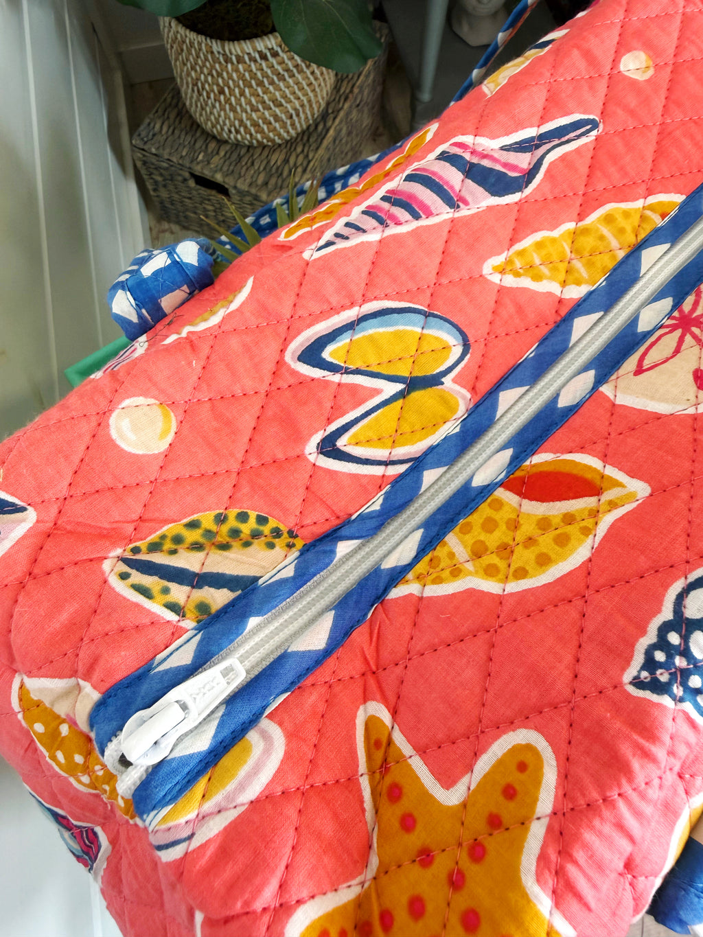 Quilted Weekender Overnight Bag - Coral Seashell Print