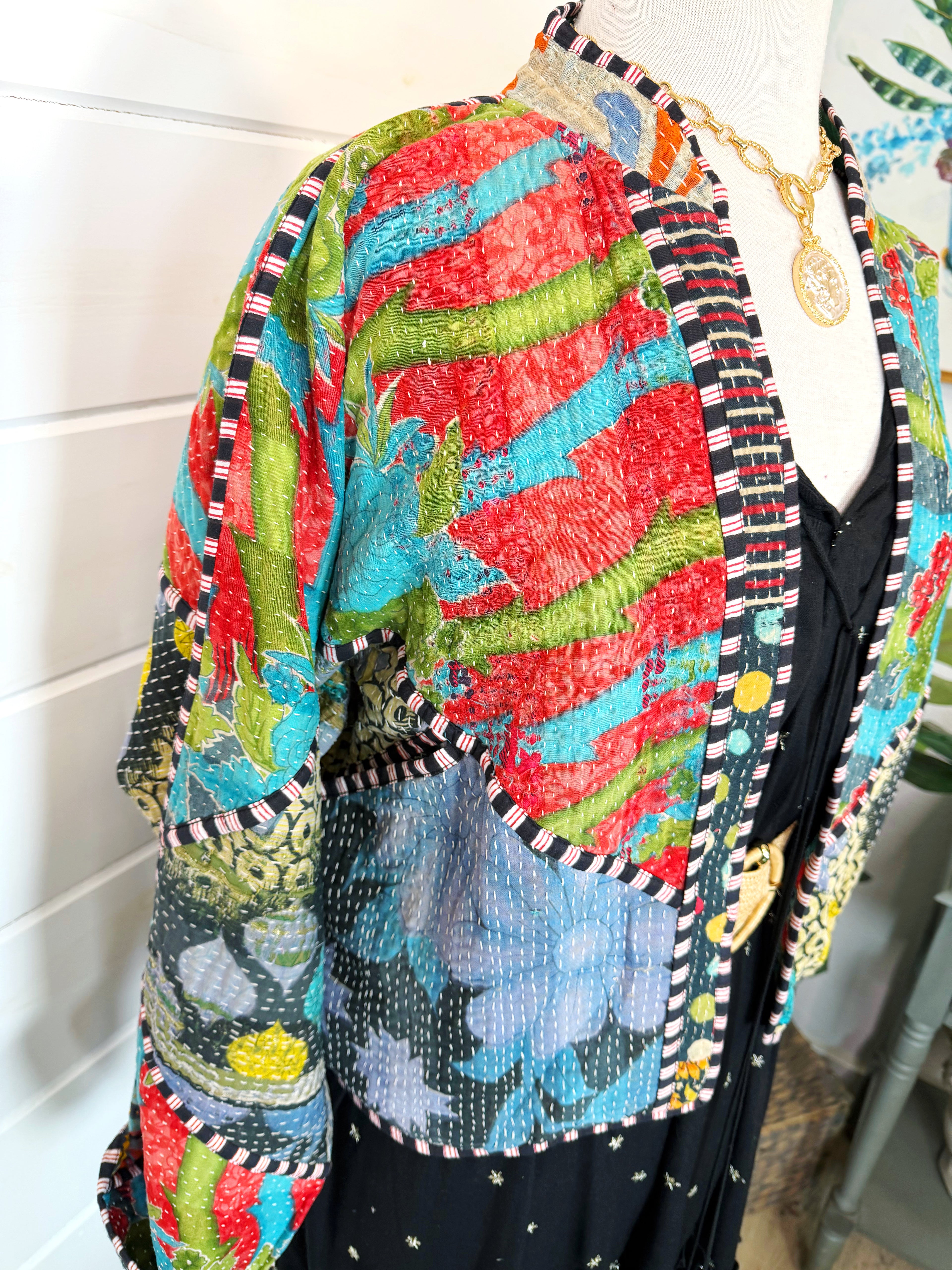 Patchwork Kantha Jacket – Quilted Reversible Blanket Coat