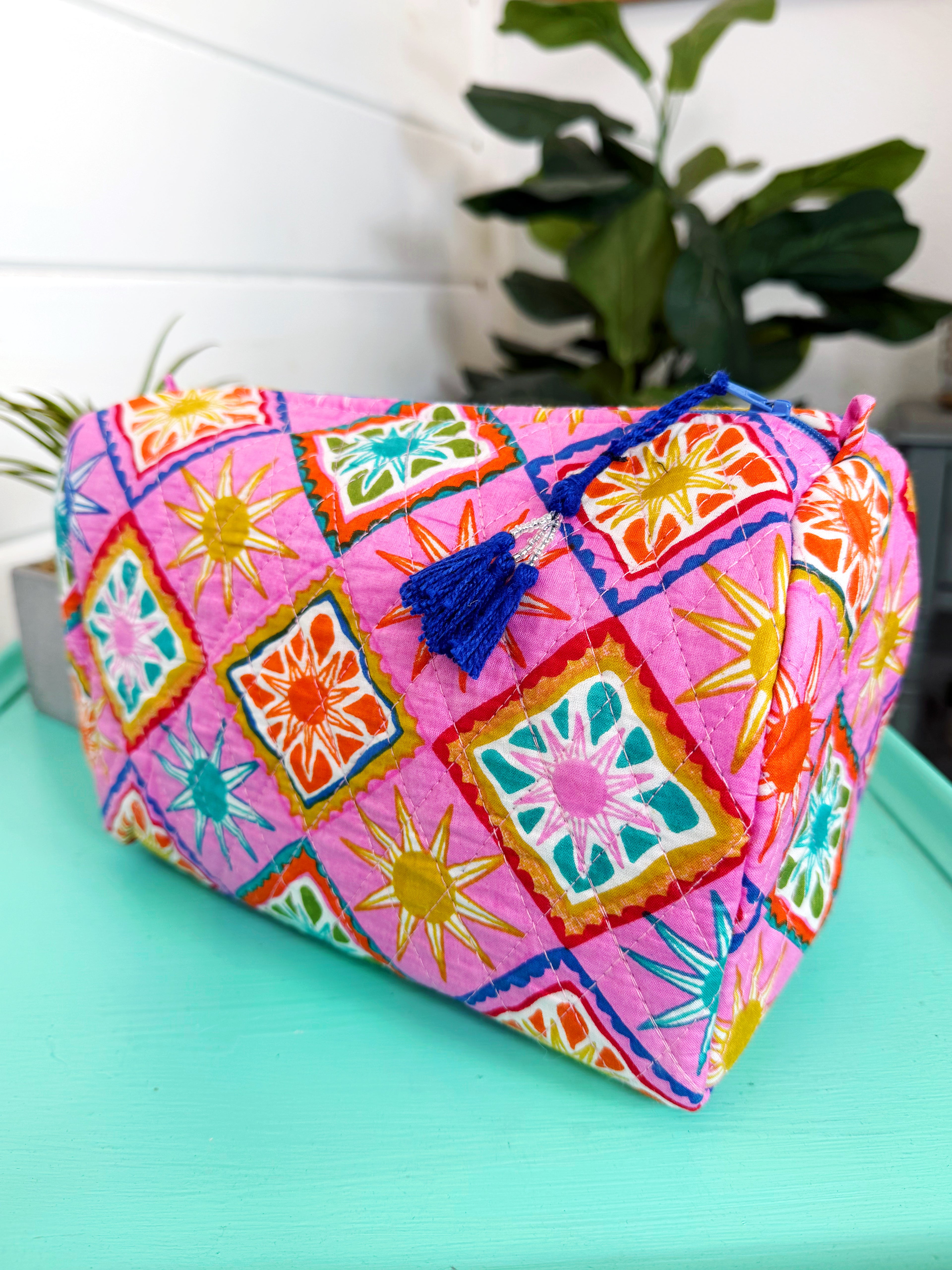 Quilted Makeup Cosmetics Toiletry Bag - Pink Sunshine