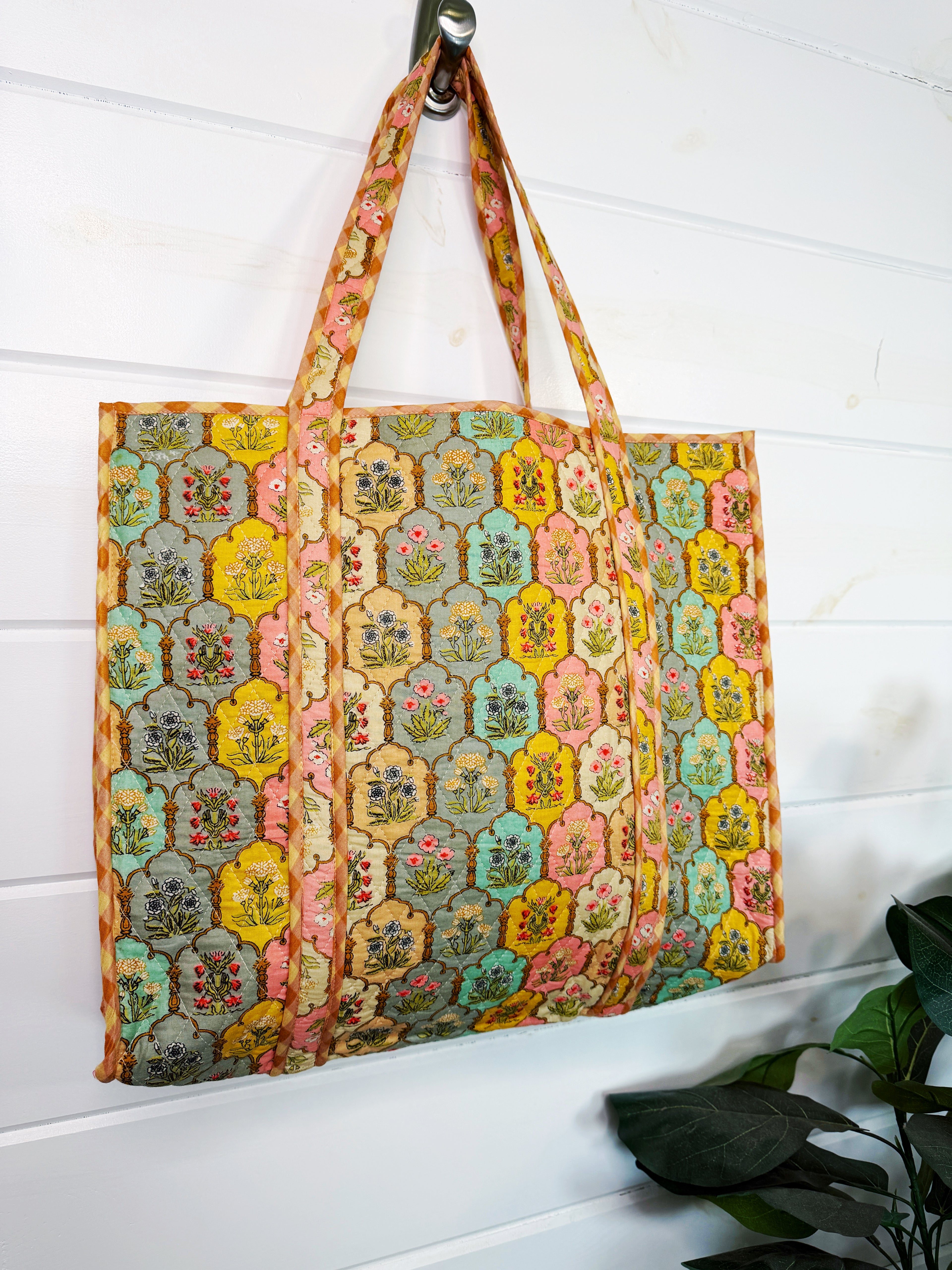 Large Quilted Travel Tote Bag - Vintage Boho Floral