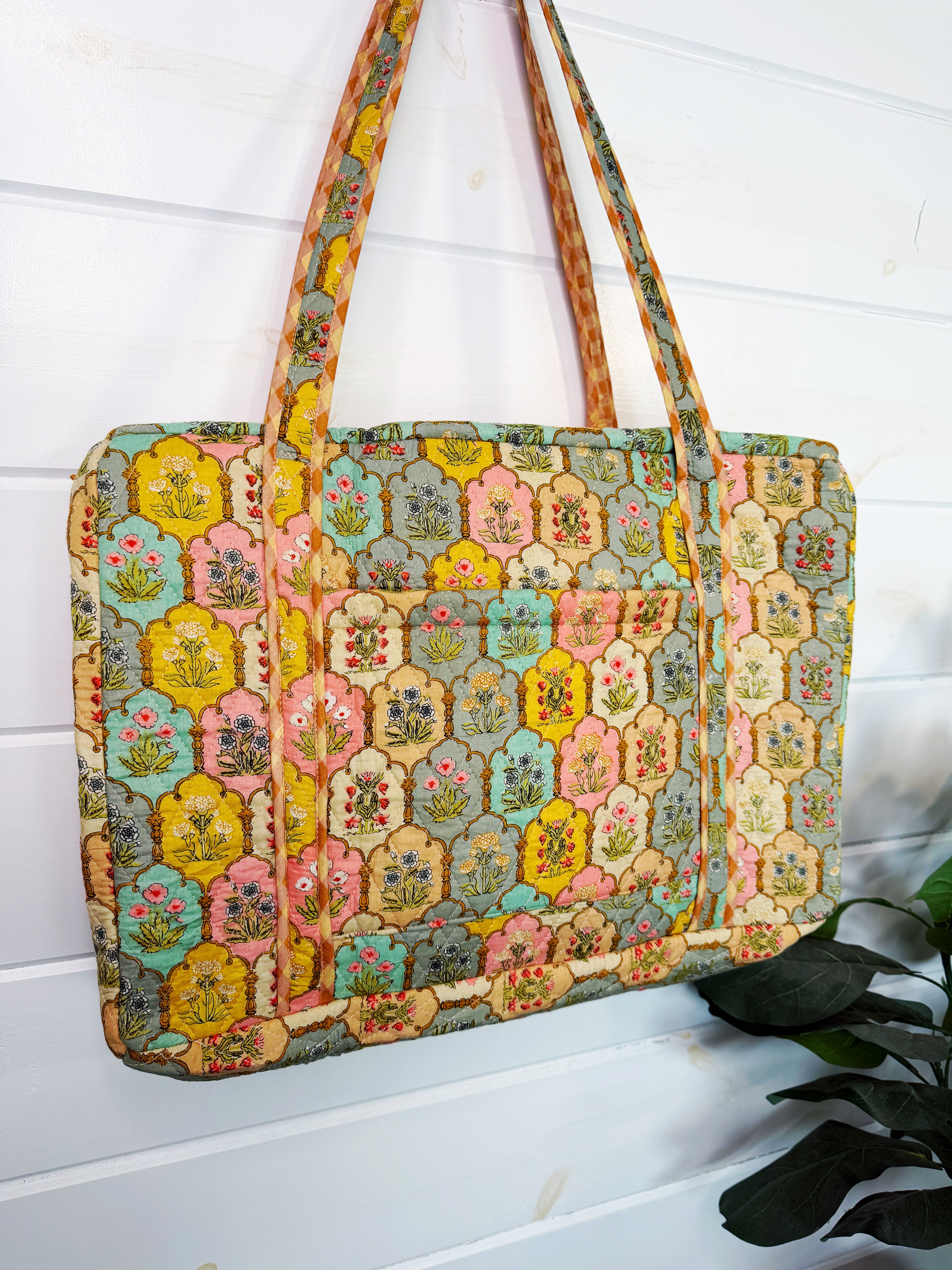 Quilted Overnight Bag - Vintage Boho Floral
