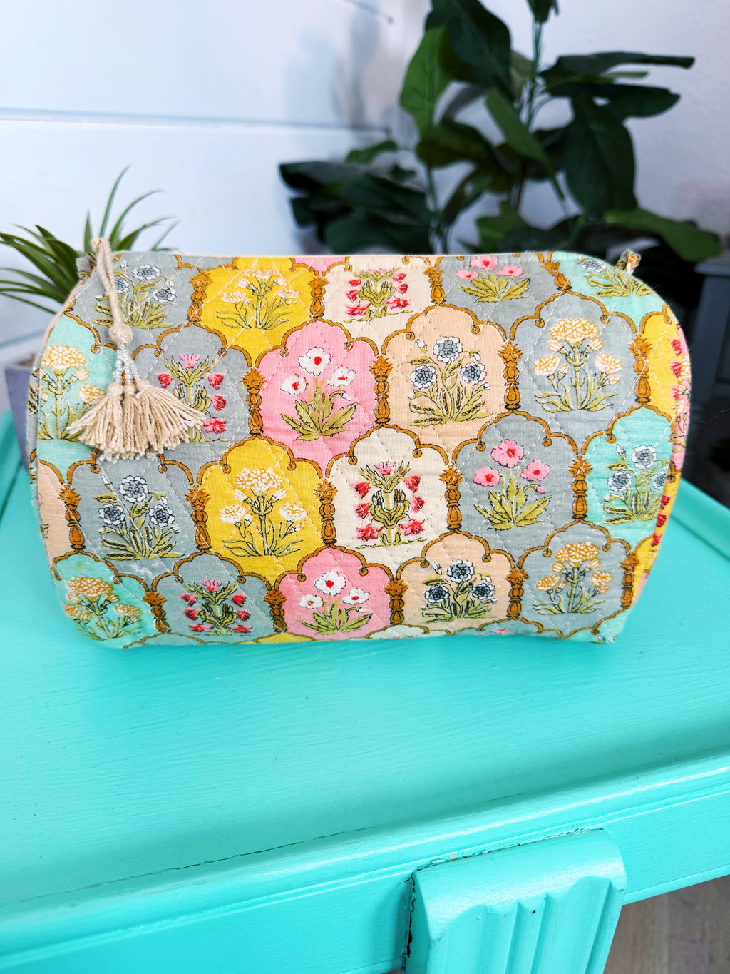 Quilted Makeup Cosmetics Toiletry Bag - Vintage Boho Floral