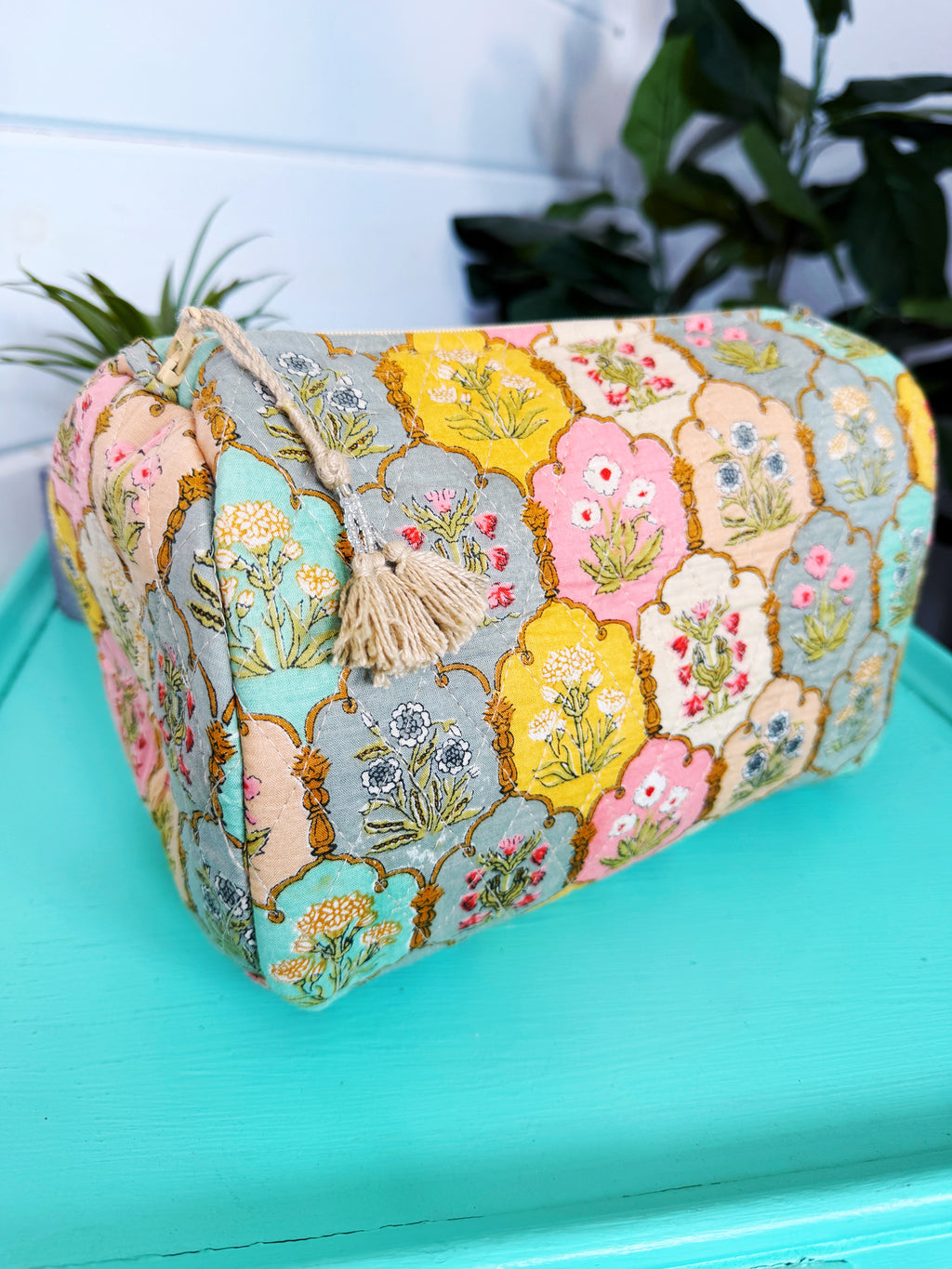 Quilted Makeup Cosmetics Toiletry Bag - Vintage Boho Floral