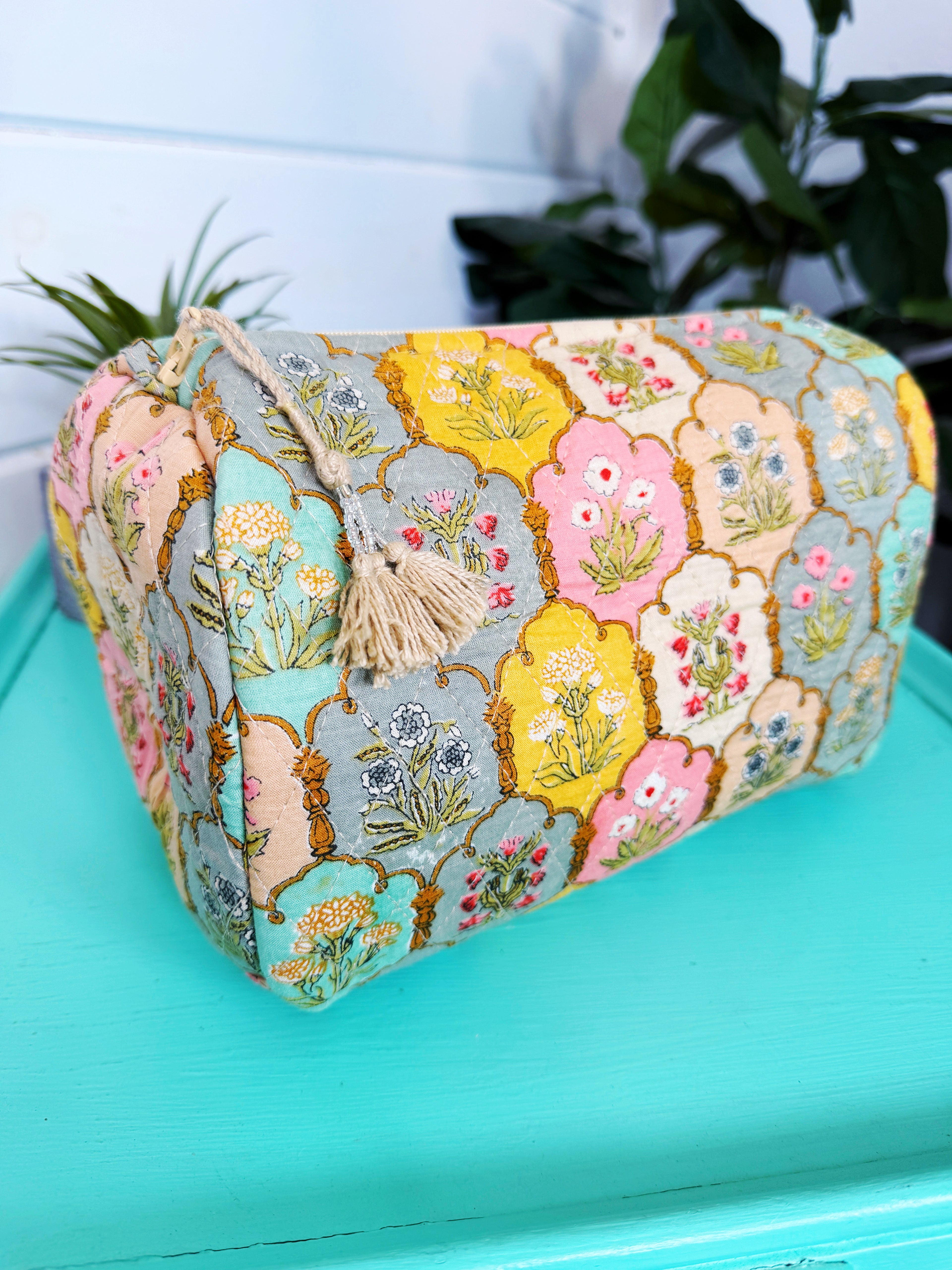 Quilted Makeup Cosmetics Toiletry Bag - Vintage Boho Floral