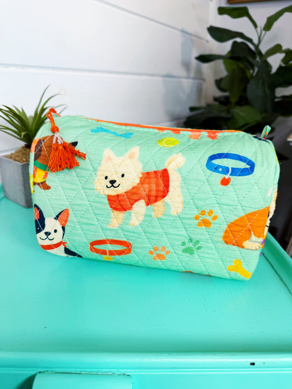 Quilted Makeup Cosmetics Toiletry Bag - Green Dog Print