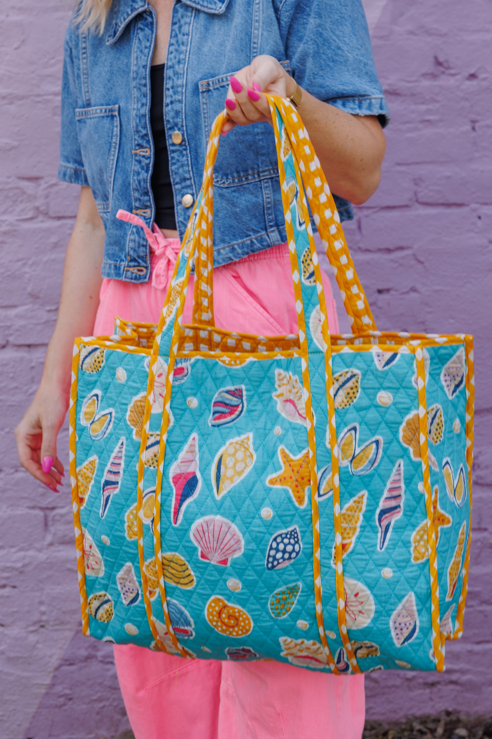 Quilted Large Tote Bag - Aqua Seashell Print