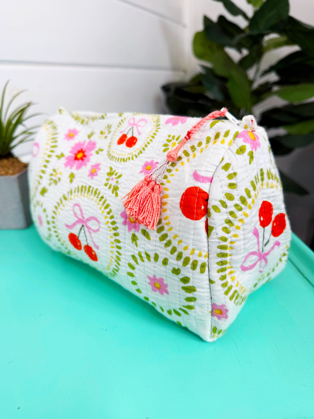 Quilted Makeup Cosmetics Toiletry Bag - White Cherry & Bows