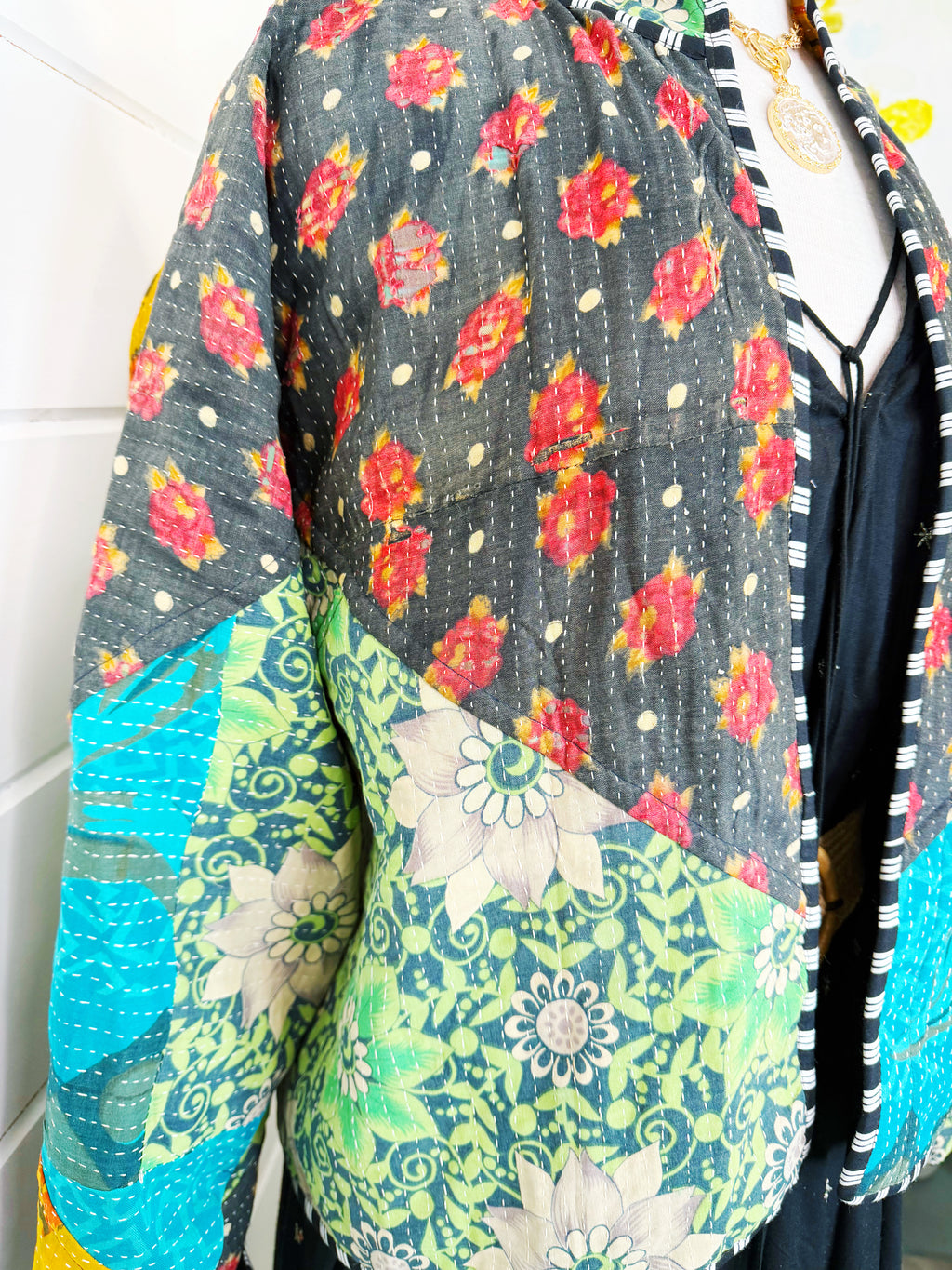 Patchwork Kantha Jacket – Quilted Reversible Blanket Coat