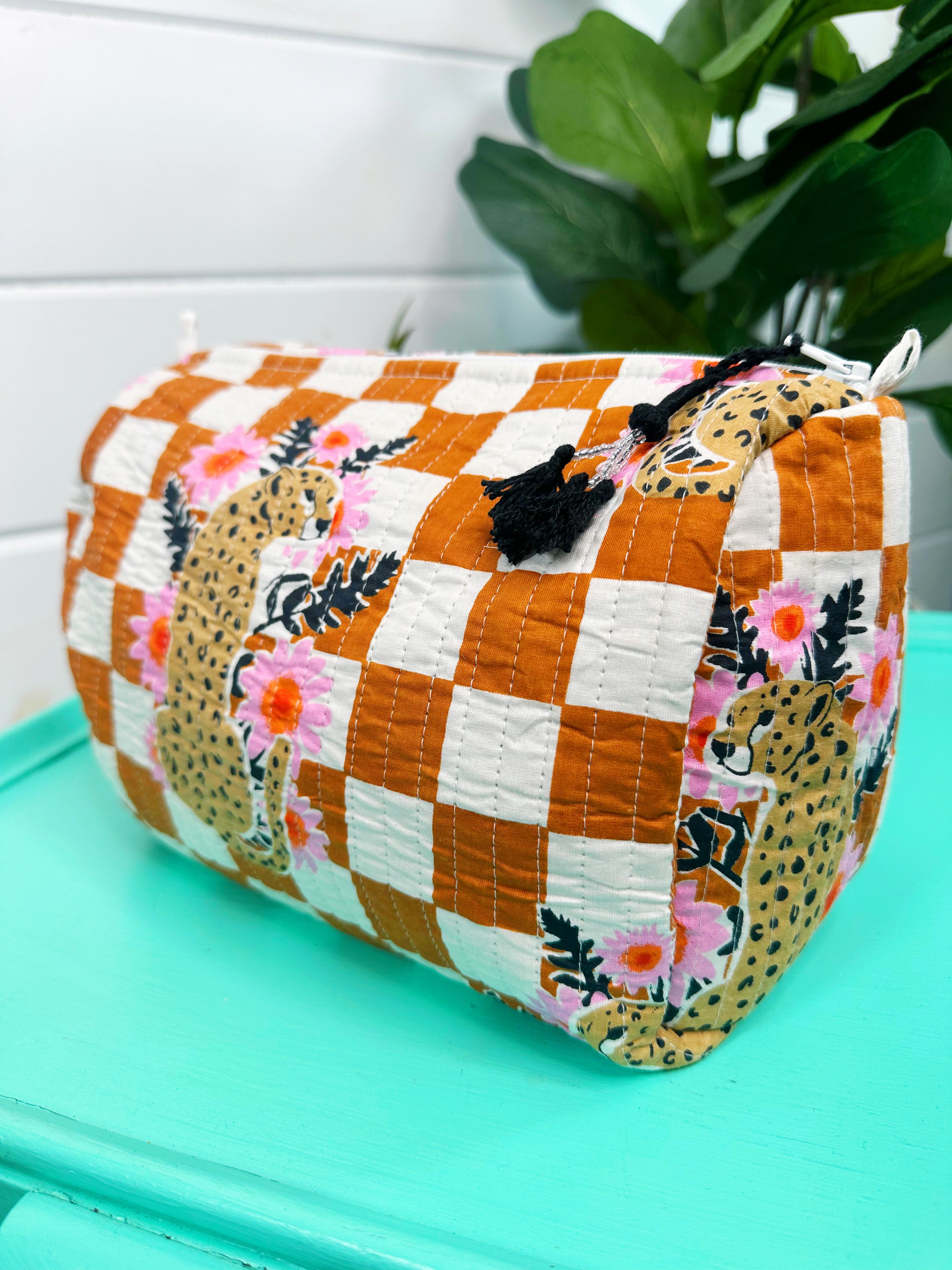 Gold Checkered Jaguar Print Quilted Makeup Cosmetics Toiletry Bag