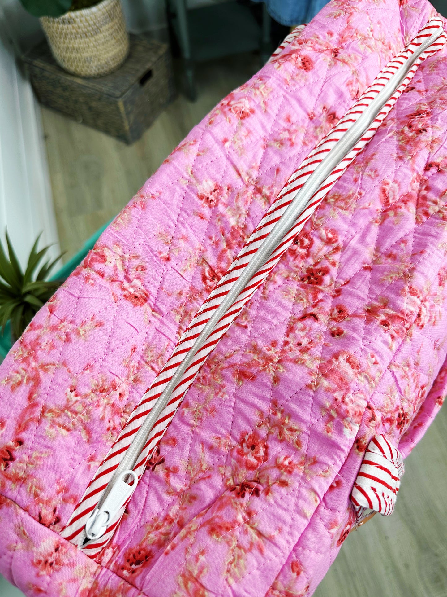 Pink Floral Print Diamond Quilted Weekender Overnight Bag