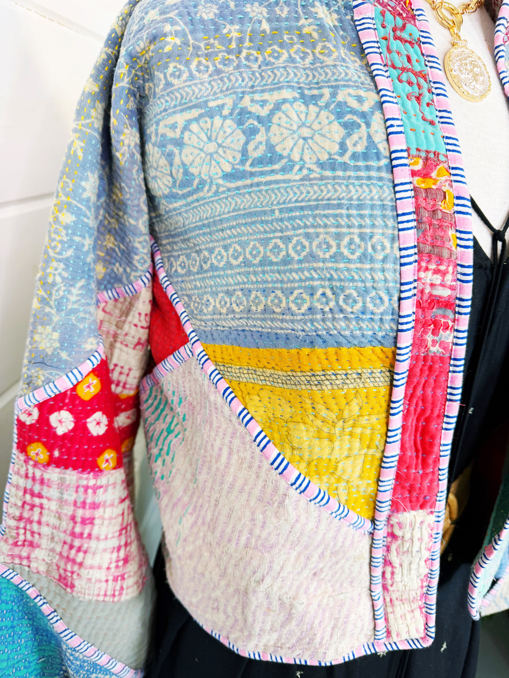 Patchwork Kantha Jacket – Quilted Reversible Blanket Coat