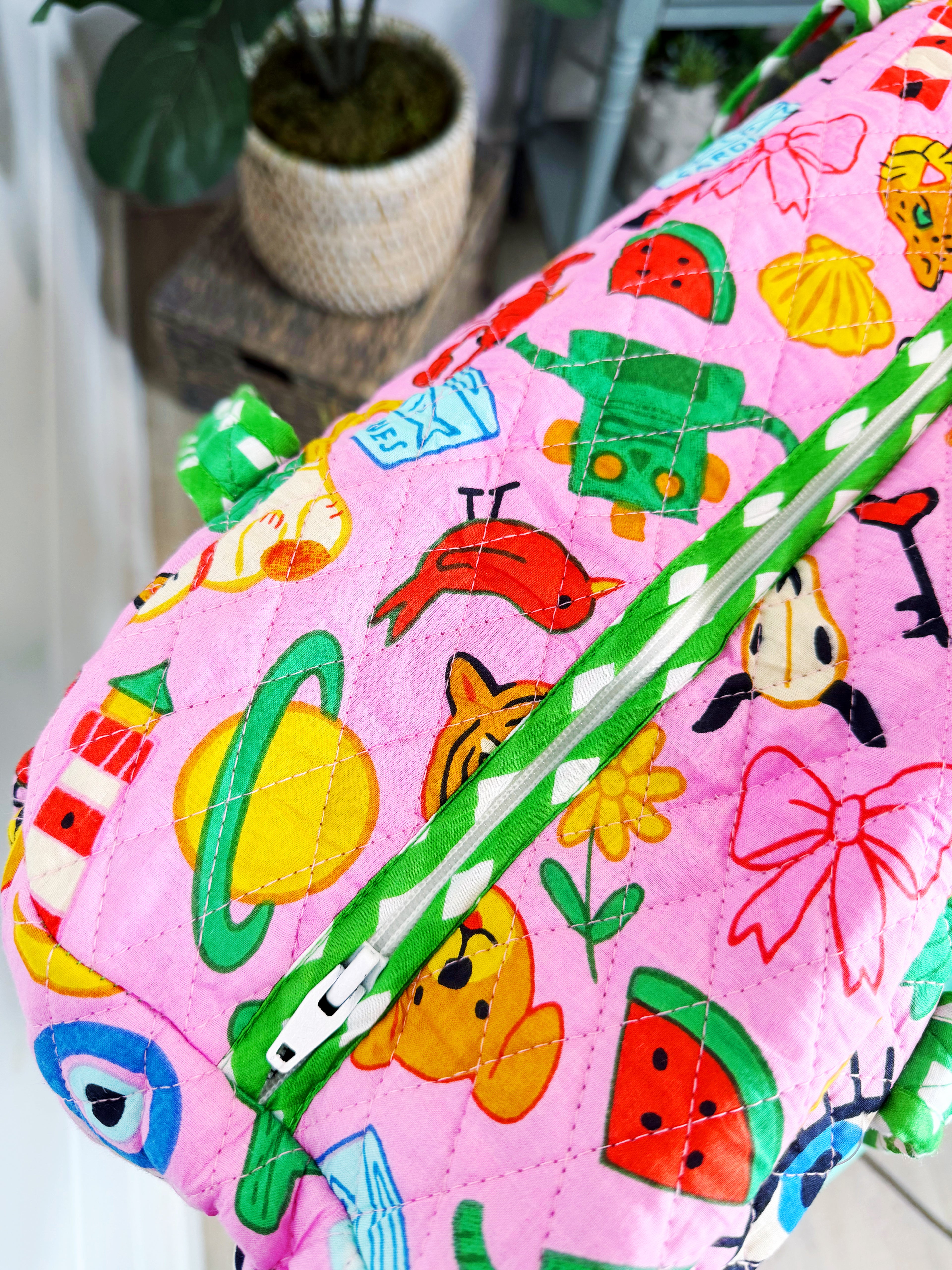 Quilted Weekender Duffle Overnight Bag - Lucky Vibes Print Pink