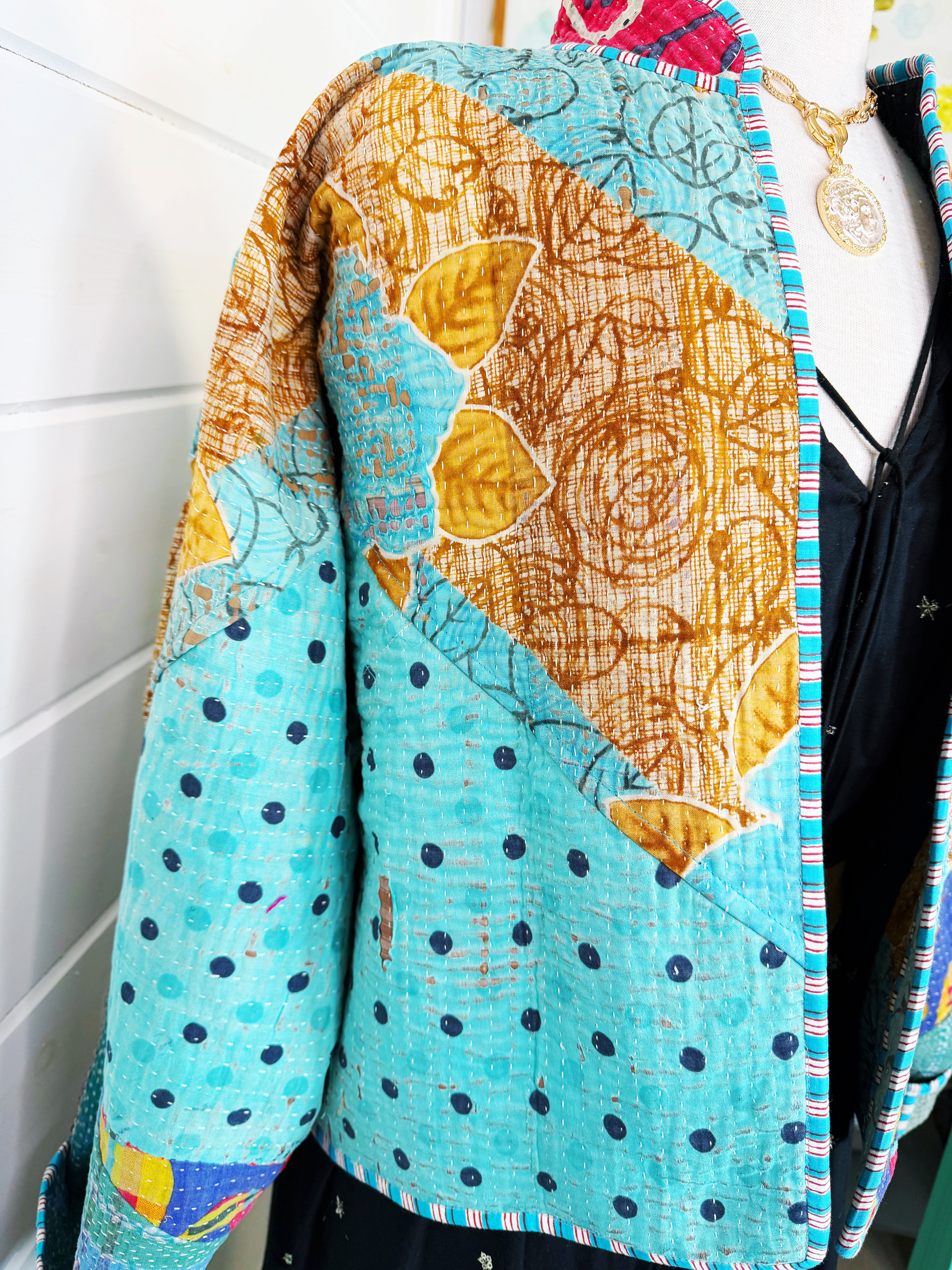 Patchwork Kantha Jacket – Quilted Reversible Blanket Coat
