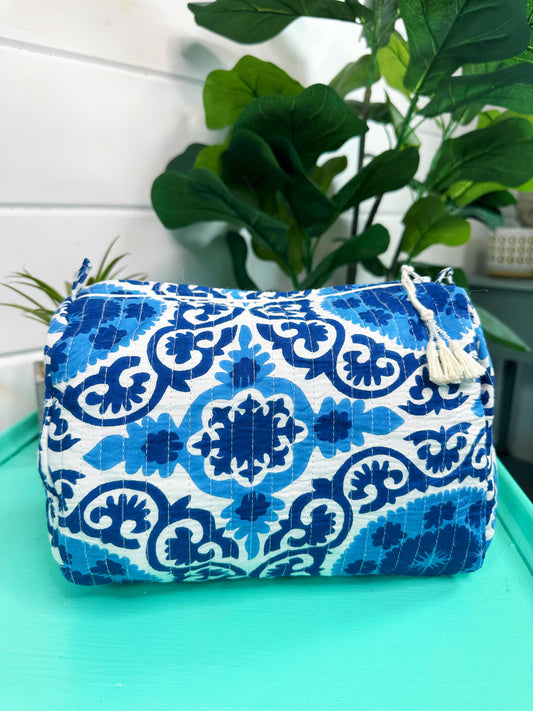 Blue and White Medallion Print Quilted Makeup Cosmetics Toiletry Bag