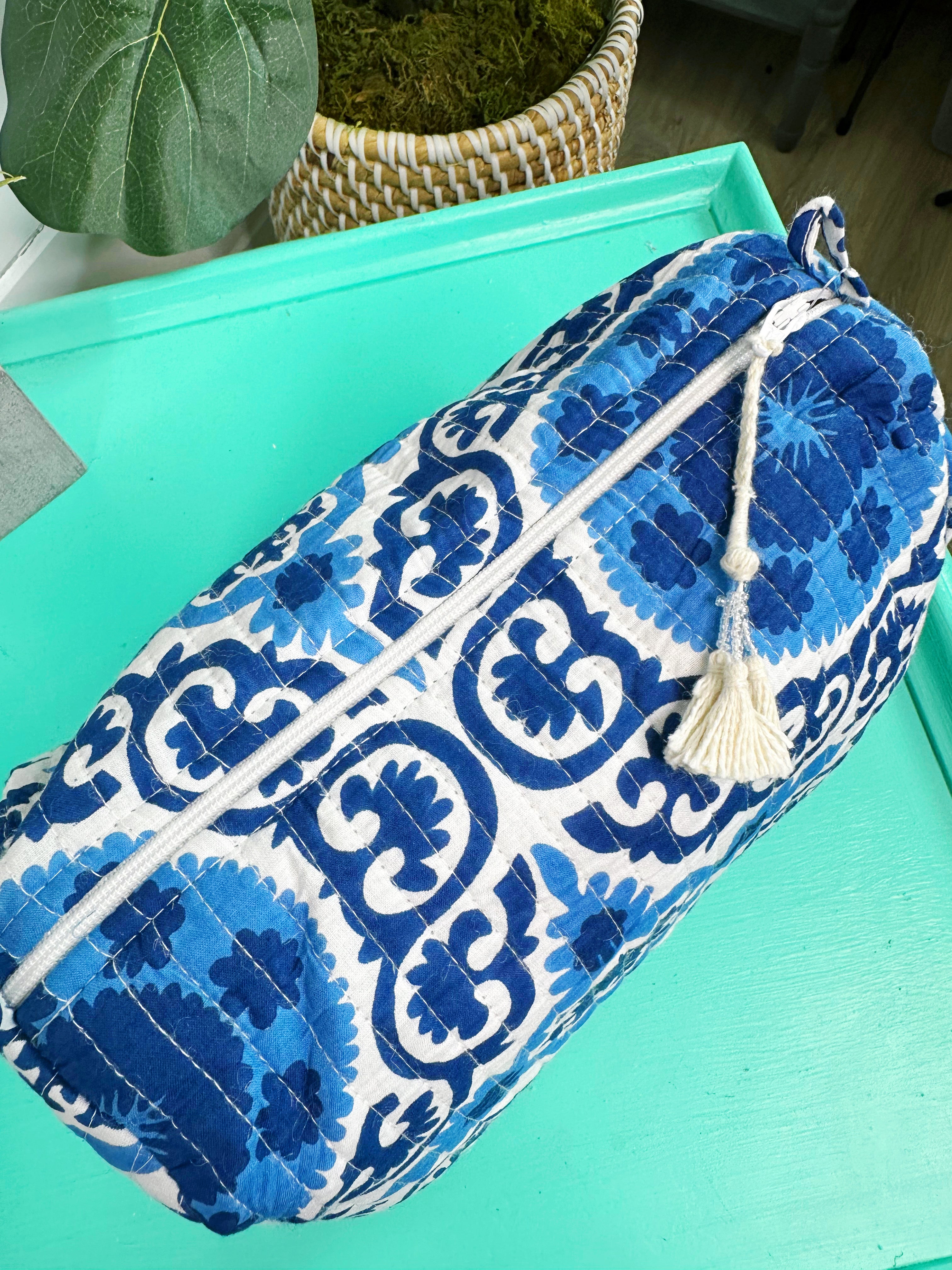 Blue and White Medallion Print Quilted Makeup Cosmetics Toiletry Bag