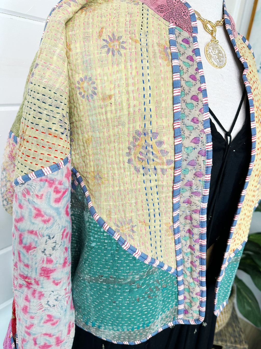 Boho Patchwork Kantha Jacket – Handmade Quilted & Reversible Blanket Coat