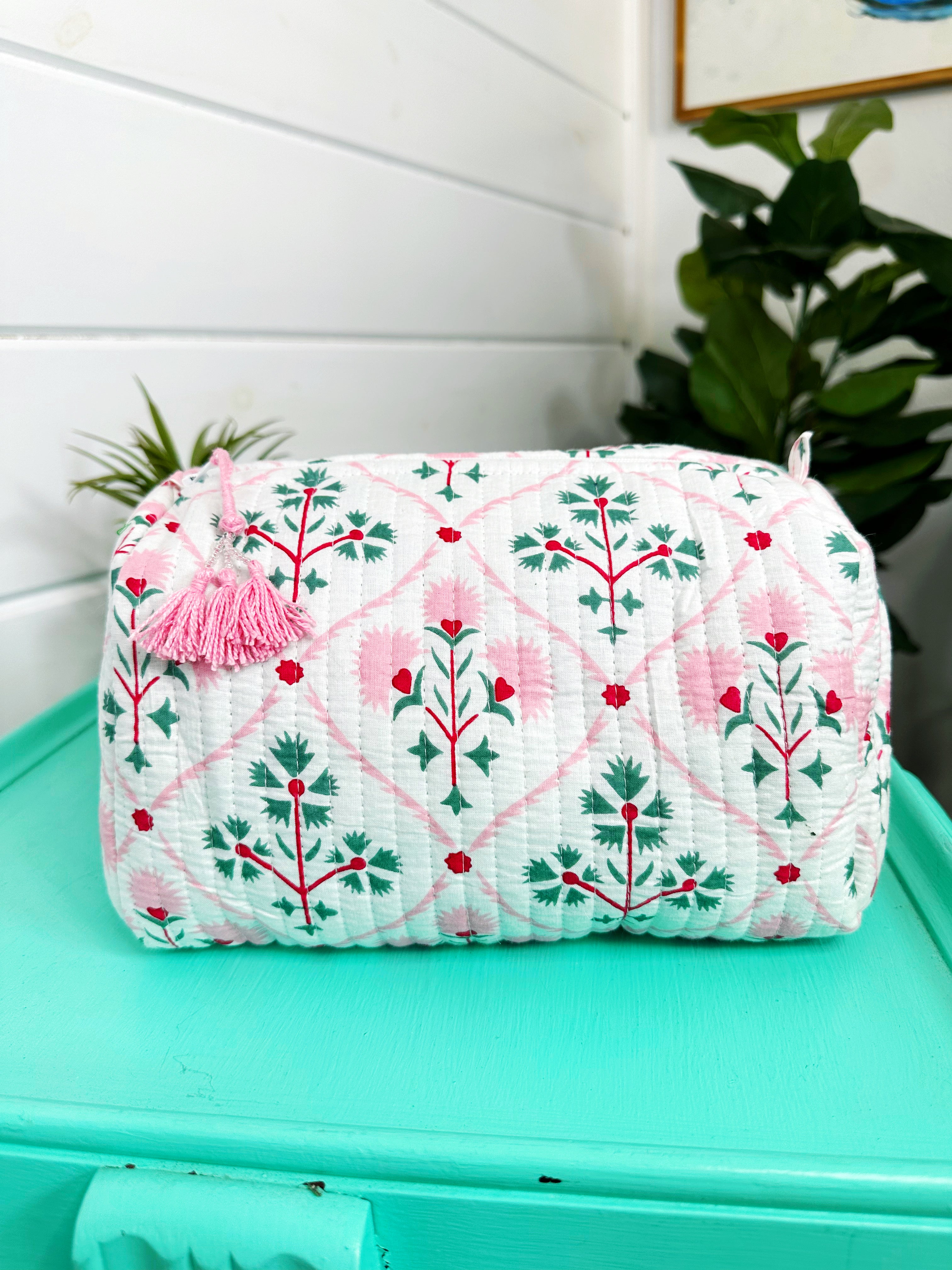 Folk Floral Print Quilted Makeup Cosmetics Toiletry Bag